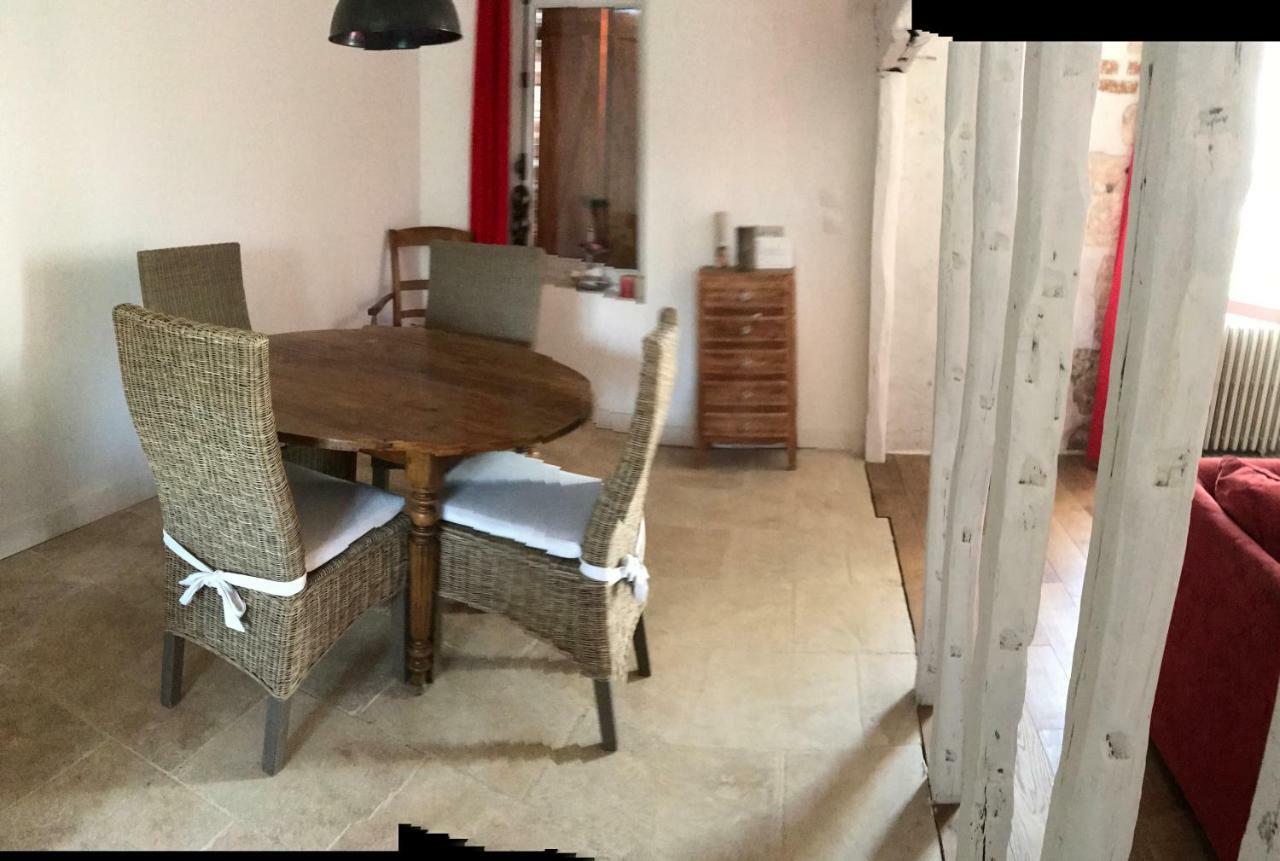 Chez Leo Lägenhet Marboue Exteriör bild