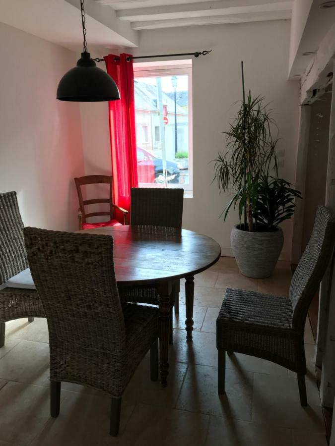 Chez Leo Lägenhet Marboue Exteriör bild